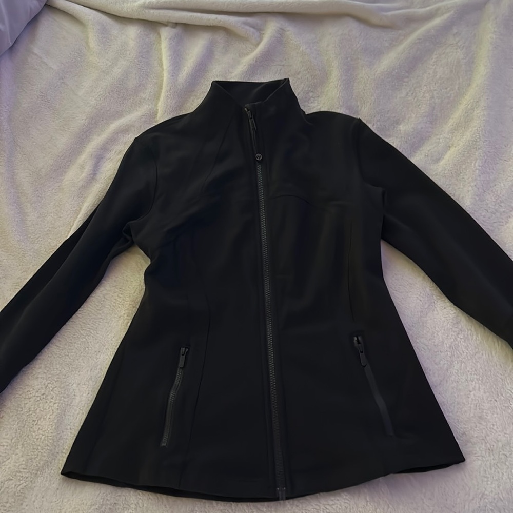 Lululemon define jacket size 8